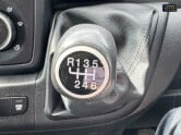 Citroen Relay MWB L2H2 Medium Roof 35 Enterprise Air Con Cruise Navigation EURO 6 33