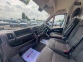 Citroen Relay MWB L2H2 Medium Roof 35 Enterprise Air Con Cruise Navigation EURO 6 12