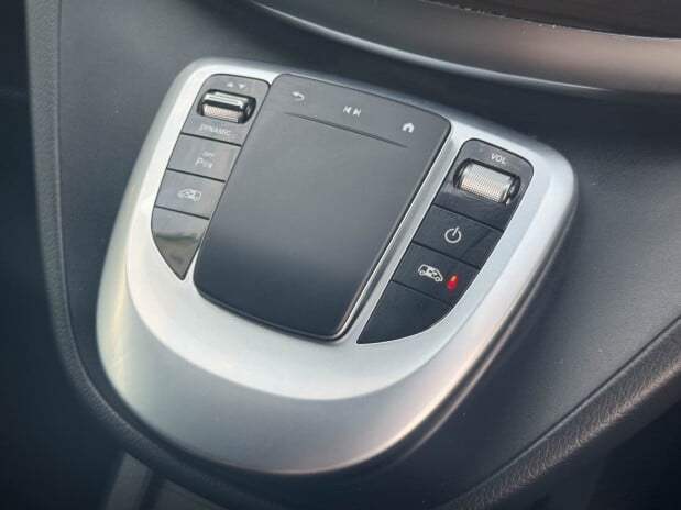 Mercedes-Benz Eqv EQV 300e 90kWh Sport Electric Nav Heated Seats Camera Alloys (204 ps) 10