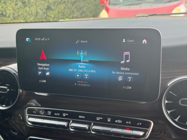 Mercedes-Benz Eqv EQV 300e 90kWh Sport Electric Nav Heated Seats Camera Alloys (204 ps) 29