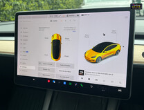 Tesla Model 3 Standard Range Plus Saloon 4dr Electric Auto RWD (241 bhp) 23