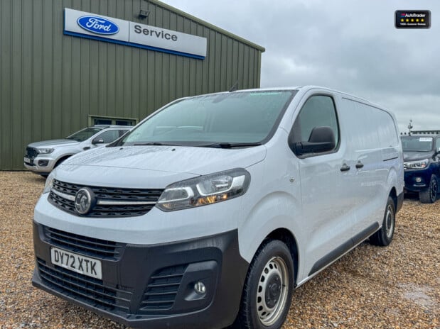 Vauxhall Vivaro LWB L2H1 F2900 Dynamic Twin Side Door EURO 6 NO VAT 2