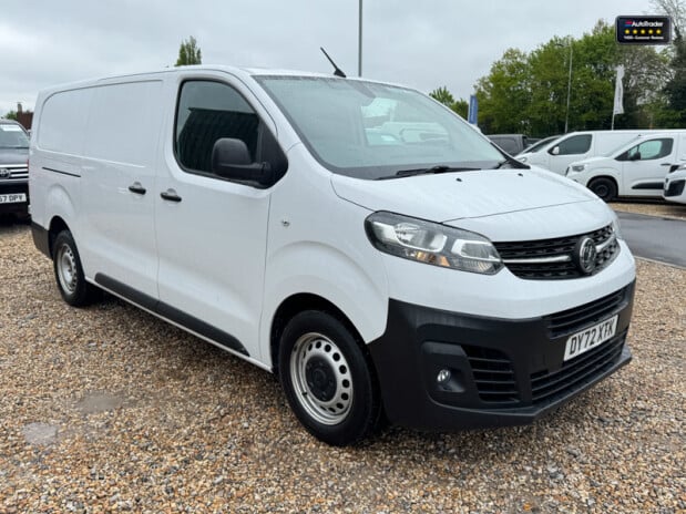 Vauxhall Vivaro LWB L2H1 F2900 Dynamic Twin Side Door EURO 6 NO VAT 4