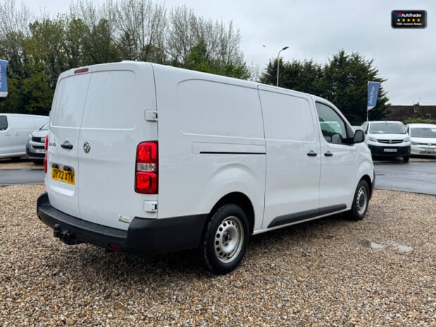 Vauxhall Vivaro LWB L2H1 F2900 Dynamic Twin Side Door EURO 6 NO VAT 6