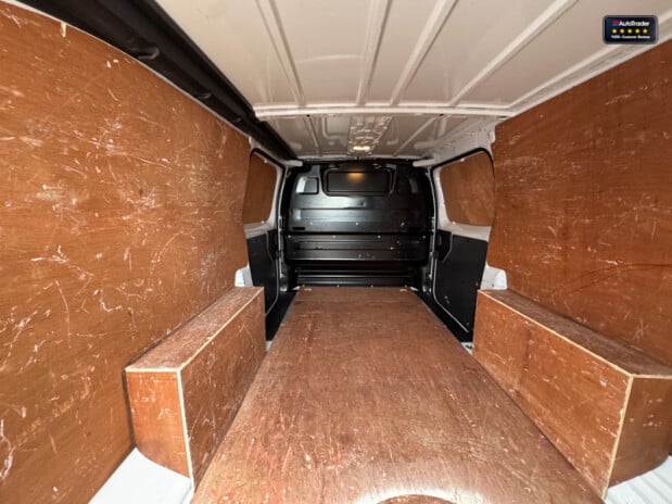 Vauxhall Vivaro LWB L2H1 F2900 Dynamic Twin Side Door EURO 6 NO VAT 10