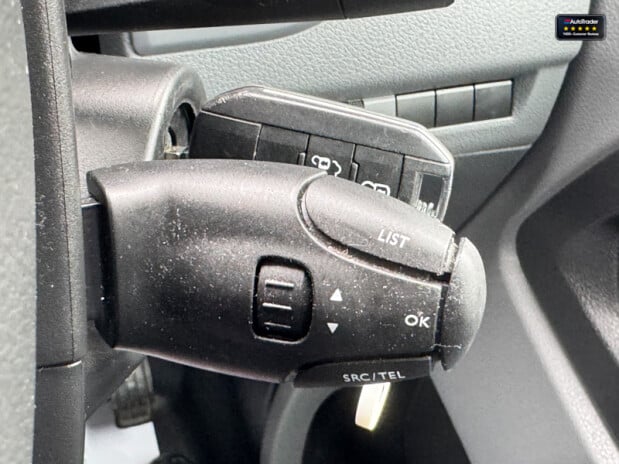 Vauxhall Vivaro LWB L2H1 F2900 Dynamic Twin Side Door EURO 6 NO VAT 21