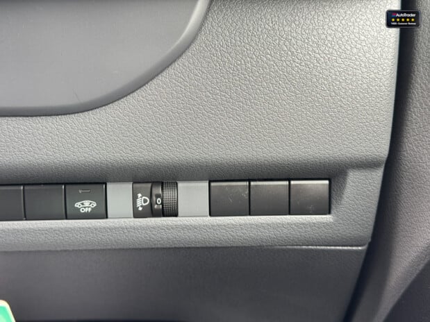Vauxhall Vivaro LWB L2H1 F2900 Dynamic Twin Side Door EURO 6 NO VAT 22