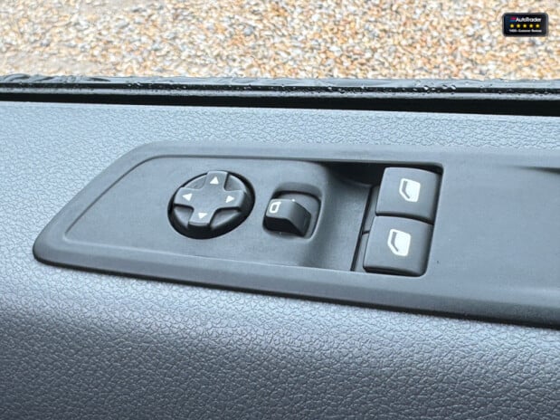 Vauxhall Vivaro LWB L2H1 F2900 Dynamic Twin Side Door EURO 6 NO VAT 23