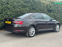 Skoda Superb 1.4 TSI ACT SE L Executive Hatchback 5dr Petrol DSG Euro 6 (s/s) (150 ps) 4