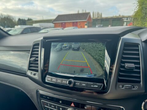 SsangYong Musso AUTO Crew Cab 4X4 Saracen Alloys Air Con Sensors Cruise EURO 6 NO VAT 17