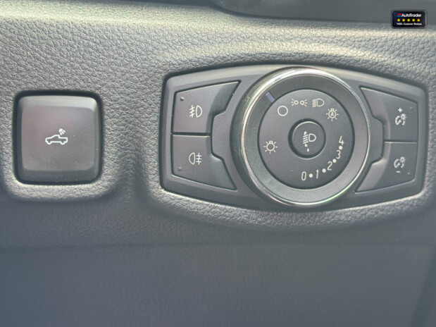 Ford Ranger Crew Cab AUTO 4X4 Wildtrak Ecoblue Air Con Navigation EURO 6 NO VAT 42