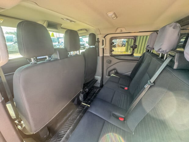 Ford Transit Custom Crew Cab SWB L1H1 320 Limited Alloys Camera Sensors EURO 6 13
