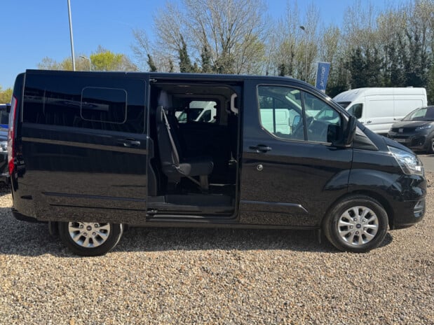 Ford Transit Custom Crew Cab SWB L1H1 320 Limited Alloys Camera Sensors EURO 6 16