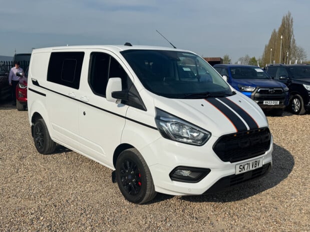 Ford Transit Custom AUTO Crew Cab SWB L1H1 300 Limited Air Con Cam Sensors EURO 6 NO VAT 5