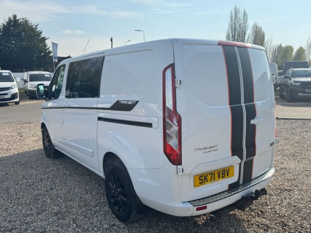 Ford Transit Custom AUTO Crew Cab SWB L1H1 300 Limited Air Con Cam Sensors EURO 6 NO VAT 9