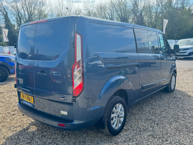 Ford Transit Custom Crew Cab LWB L2H1 320 Limited Air Con Sensors EURO 6 NO VAT 7