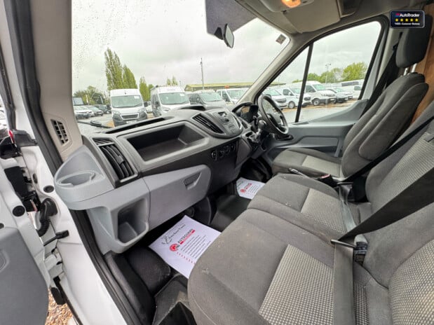 Ford Transit Crew Cab [SOLD CR] Tipper LWB L3 350 Tow Bar EURO 6 13