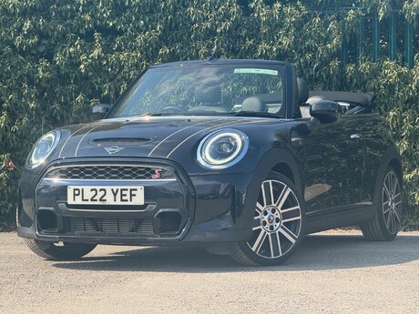 Mini Convertible 2.0 Cooper S Exclusive Convertible 2dr Petrol Manu
