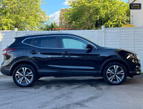 Nissan Qashqai 1.3 DIG-T N-Connecta SUV 5dr Petrol Manual Euro 6 (s/s) (140 ps)[Tadley] 5