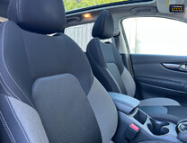 Nissan Qashqai 1.3 DIG-T N-Connecta SUV 5dr Petrol Manual Euro 6 (s/s) (140 ps)[Tadley] 10