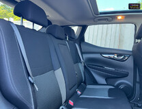 Nissan Qashqai 1.3 DIG-T N-Connecta SUV 5dr Petrol Manual Euro 6 (s/s) (140 ps)[Tadley] 12