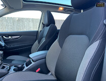 Nissan Qashqai 1.3 DIG-T N-Connecta SUV 5dr Petrol Manual Euro 6 (s/s) (140 ps)[Tadley] 17