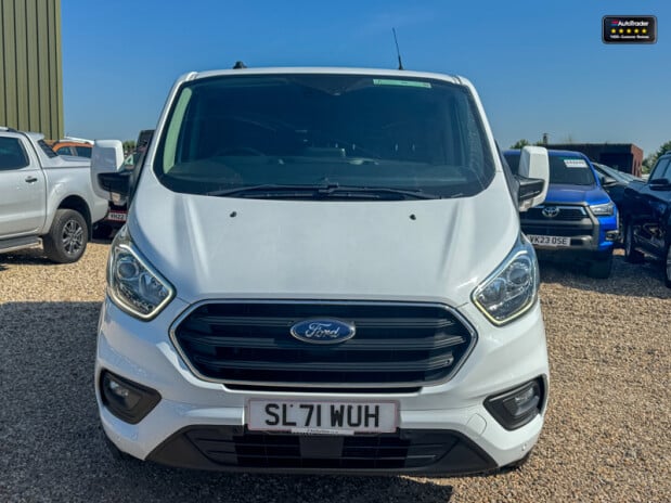 Ford Transit Custom Crew Cab SWB L1H1 300 Limited Air Con Camera Sensors EURO 6 NO VAT 4