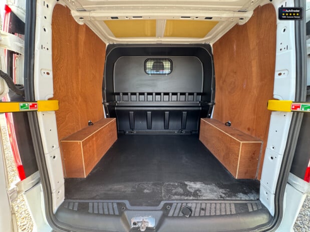 Ford Transit Custom Crew Cab SWB L1H1 300 Limited Air Con Camera Sensors EURO 6 NO VAT 10