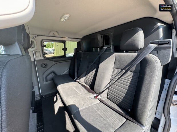 Ford Transit Custom Crew Cab SWB L1H1 300 Limited Air Con Camera Sensors EURO 6 NO VAT 12