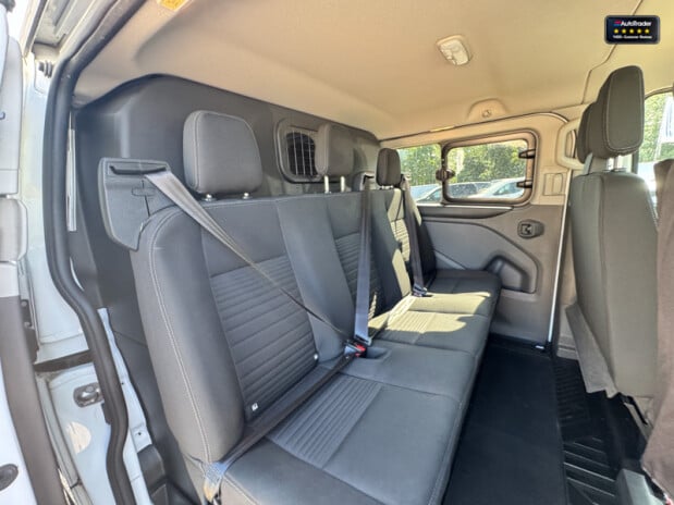 Ford Transit Custom Crew Cab SWB L1H1 300 Limited Air Con Camera Sensors EURO 6 NO VAT 16