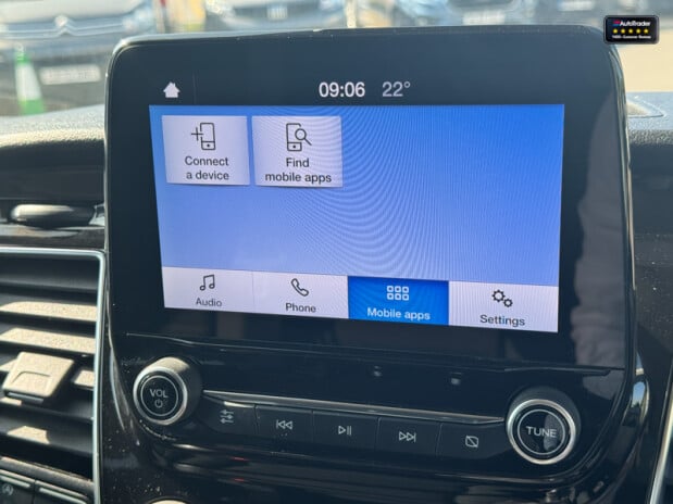 Ford Transit Custom Crew Cab SWB L1H1 300 Limited Air Con Camera Sensors EURO 6 NO VAT 31
