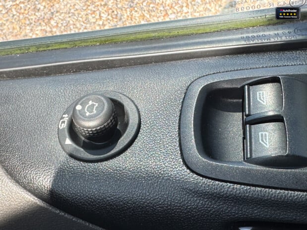 Ford Transit Custom Crew Cab SWB L1H1 300 Limited Air Con Camera Sensors EURO 6 NO VAT 27