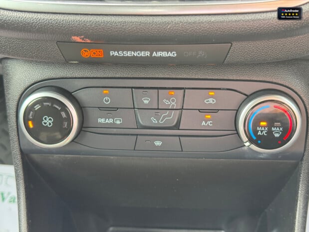 Ford Fiesta SWB L1H1 Low Roof Sport Air Con Alloys Sensors EURO 6 34
