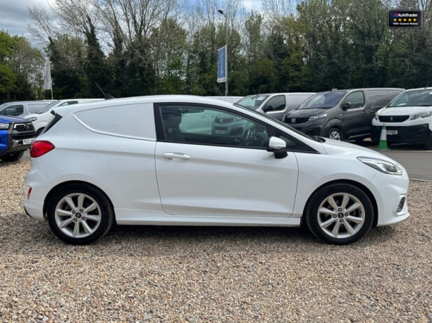 Ford Fiesta SWB L1H1 Low Roof Sport Air Con Alloys Sensors EURO 6 5