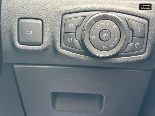 Ford Ranger Crew Cab AUTO 4X4 MS-RT Ecoblue Air Con Camera Nav EURO 6 NO VAT 44