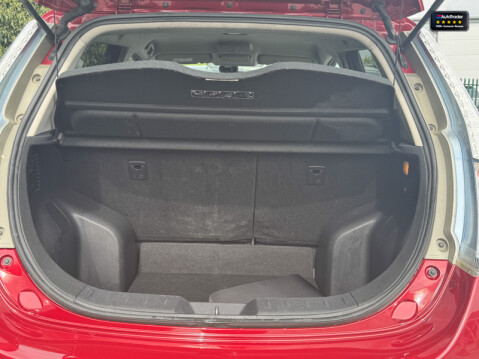 Nissan LEAF (Sold)24kWh Acenta Hatchback 5dr Electric Auto (107 bhp) 7