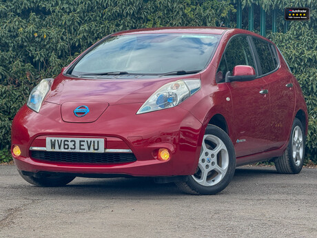 Nissan LEAF 24kWh Acenta Hatchback 5dr Electric Auto (107 bhp)