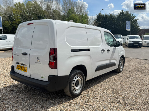 Peugeot Partner Crew Cab LWB L2H1 Bluehdi Professional Premium Plus Air Con EURO 6 7