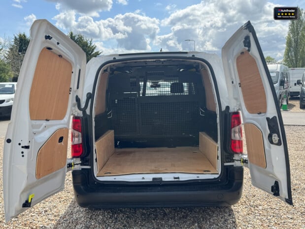 Peugeot Partner Crew Cab LWB L2H1 Bluehdi Professional Premium Plus Air Con EURO 6 9