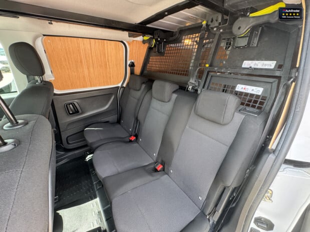 Peugeot Partner Crew Cab LWB L2H1 Bluehdi Professional Premium Plus Air Con EURO 6 12
