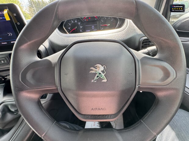Peugeot Partner Crew Cab LWB L2H1 Bluehdi Professional Premium Plus Air Con EURO 6 18