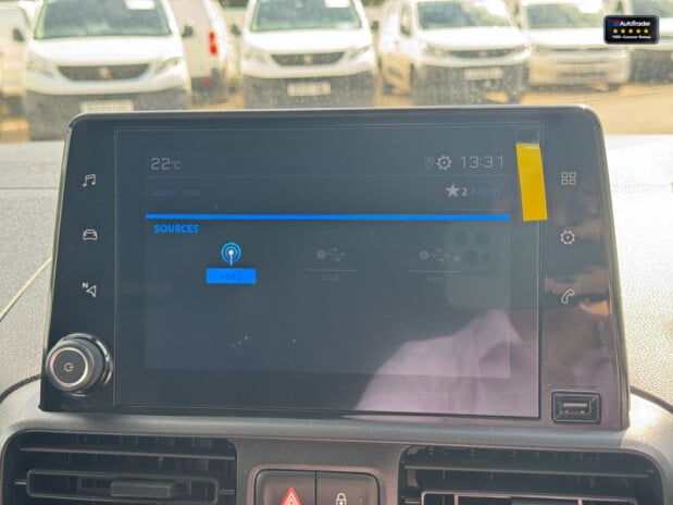 Peugeot Partner Crew Cab LWB L2H1 Bluehdi Professional Premium Plus Air Con EURO 6 23