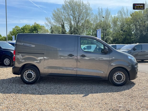 Citroen Dispatch MWB L2H1 [SOLD CR] 1400 Enterprise Bluehdi Air Con EURO 6 NO VAT 5