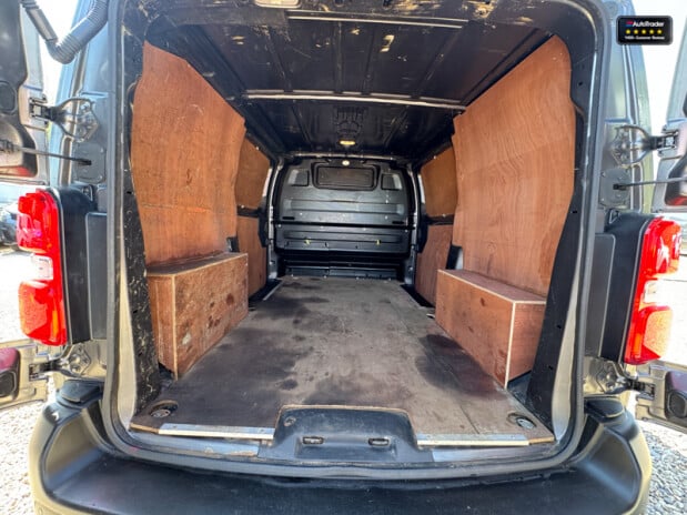 Citroen Dispatch MWB L2H1 [SOLD CR] 1400 Enterprise Bluehdi Air Con EURO 6 NO VAT 9