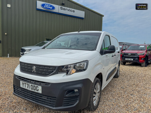Peugeot Partner LWB L2H1 Bluehdi Professional Premium Air Con Sensors EURO 6 NO VAT 2