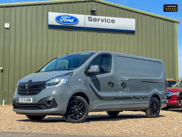 Renault Trafic LWB L2H1 Black Edition Energy Air Con Cam Nav EURO 6 NO VAT 1