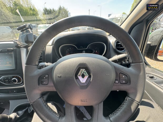 Renault Trafic LWB L2H1 Black Edition Energy Air Con Cam Nav EURO 6 NO VAT 16