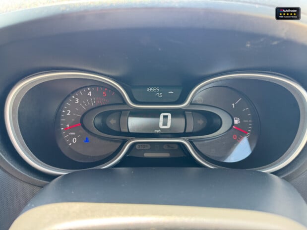 Renault Trafic LWB L2H1 Black Edition Energy Air Con Cam Nav EURO 6 NO VAT 19