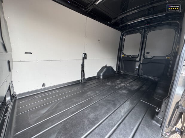 Ford Transit AUTO LWB L3H2 Medium Roof 350 Limited Air Alloys cruise Carplay EURO 6 14