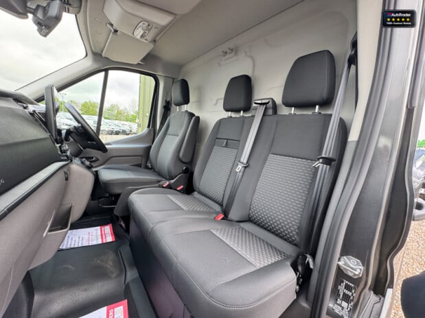 Ford Transit AUTO LWB L3H2 Medium Roof 350 Limited Air Alloys cruise Carplay EURO 6 16